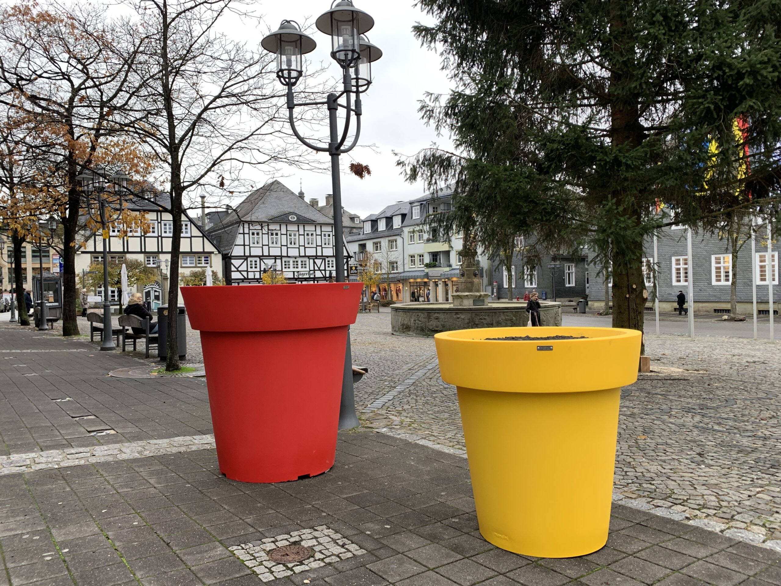 Die Briloner Fußgängerzone wird bunter